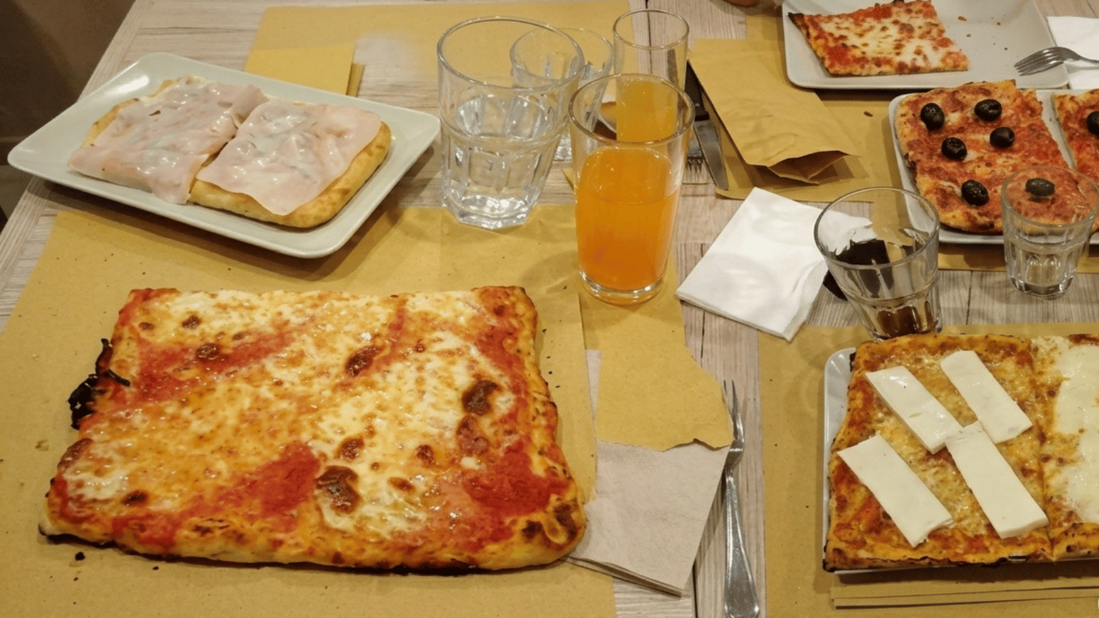 PIZZERIA TASSELLI banner